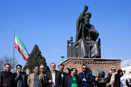 از حمام نمایندگان مجلس تا ردپای مصدق در بهارستان